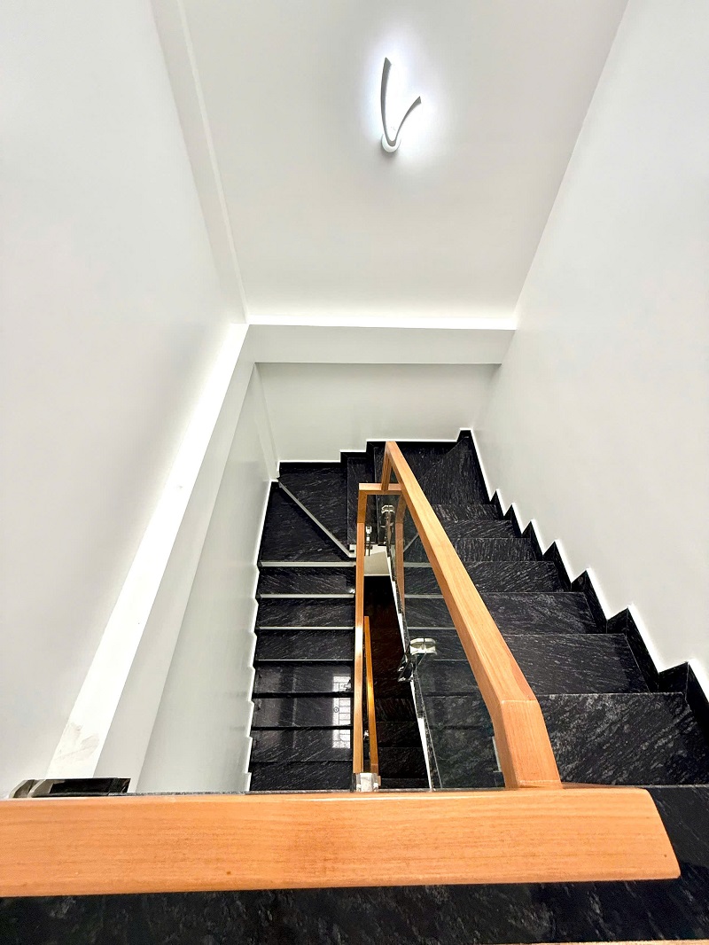 Bán nhà cạnh Aeon Mall Thiên Lôi, Vĩnh Niệm, Lê Chân, Hải Phòng – Ô tô qua nhà, kinh doanh tốt